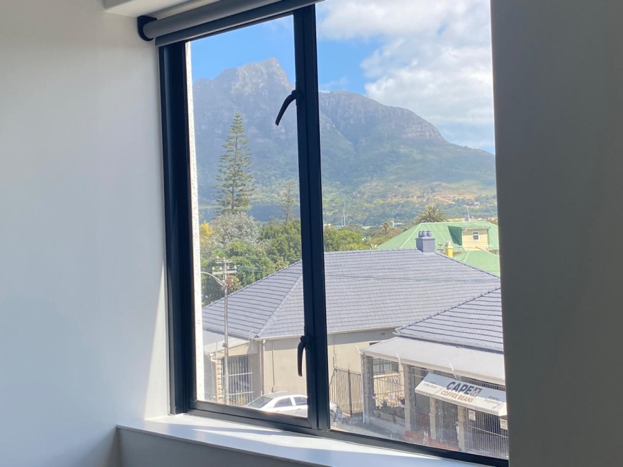 2 Bedroom Property for Sale in Claremont Western Cape